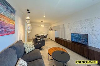 Piso en venta en Ciudad Jardín - Tagarete - El Zapillo en Almería