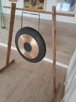 Soporte de madera para Gong