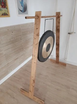 Soporte de madera para Gong