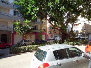 Local comercial en venta en La Constitución - Canaleta en Mislata