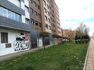 Local comercial en venta en AVE - Villimar en Burgos