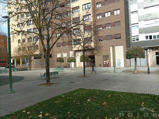 Local comercial en venta en AVE - Villimar en Burgos