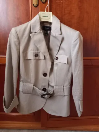 Chaqueta Mango SUIT Beige con Cinturón