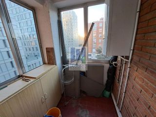 Piso en venta en Plaza España - Villa Pilar - Reyes Católicos - Vadillos en Burgos