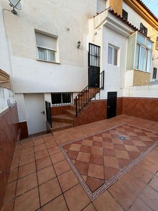 Casa adosada en alquiler en Ogíjares