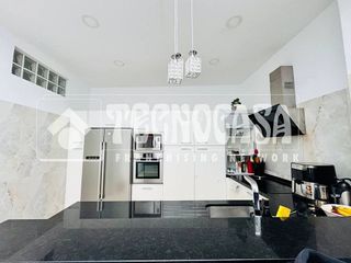 Casa adosada en alquiler en Salamanca - Uruguay - Las Mimosas en Santa Cruz de Tenerife