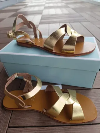Sandalias doradas CALANK
