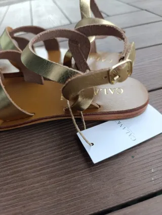 Sandalias doradas CALANK