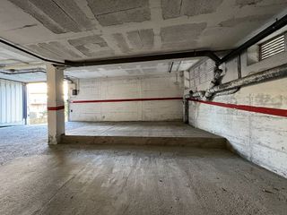 Garaje en venta en Eixample Sud – Migdia en Girona
