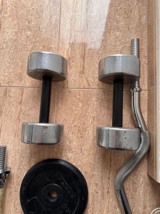 Panca palestra e pesi