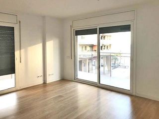 Piso en alquiler en Port en Badalona