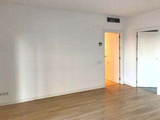 Piso en alquiler en Port en Badalona