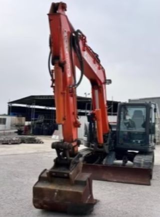 Excavadora Hitachi 8500kg