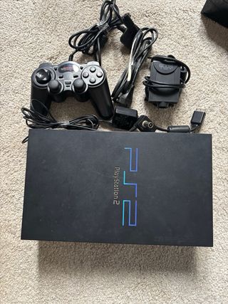 Consola PS2 Negra + 8 Juegos