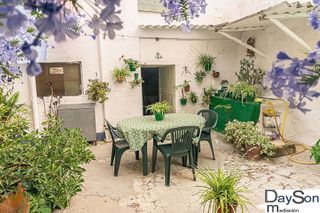 Casa adosada en venta en Alcalá la Real