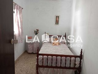 Chalet en venta en La Granja-La Colina-Los Pastores en Algeciras
