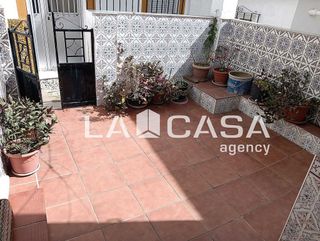 Chalet en venta en La Granja-La Colina-Los Pastores en Algeciras