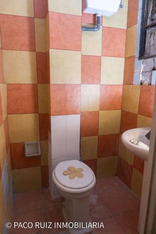 Local comercial en alquiler en Barrio Alto - San Félix - Oliveros - Altamira en Almería