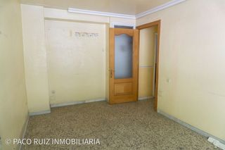 Local comercial en alquiler en Barrio Alto - San Félix - Oliveros - Altamira en Almería