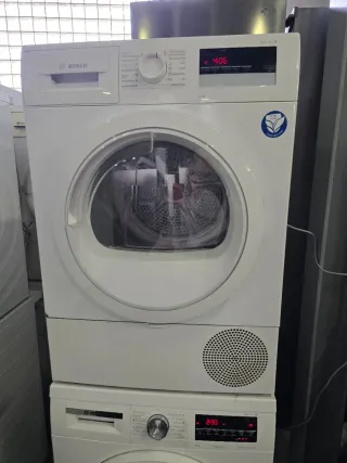 Lote de Lavadora serie 6  Secadora  Serie 4 Bosh