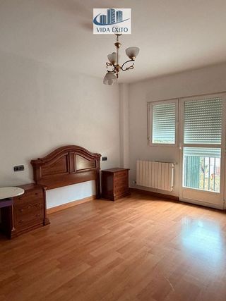 Chalet en venta en Renfe - Bulevar 1º y 2º Fase en Jaén