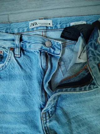 Pantalón vaquero Zara azul