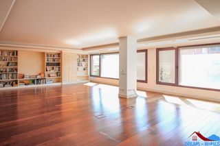 Dúplex en alquiler en Nueva España en Madrid