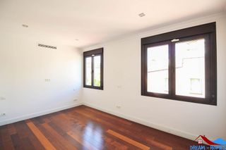 Dúplex en alquiler en Nueva España en Madrid