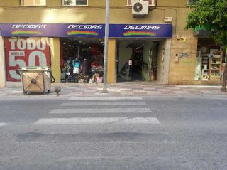 Local comercial en alquiler en Peñamefecit - Avda Barcelona en Jaén