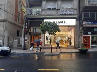 Local comercial en alquiler en Centro en Ourense