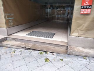 Local comercial en alquiler en Centro en Ourense