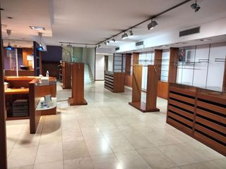 Local comercial en alquiler en Centro en Ourense
