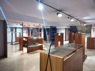 Local comercial en alquiler en Centro en Ourense