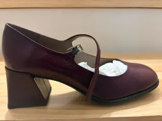 Zapatos Wonders Talla 38 Rojo