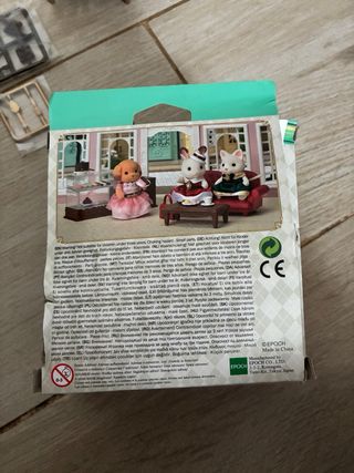 Restaurante Sylvanian Families con accesorios