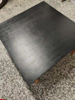 Mesa baja madera negra y marrón