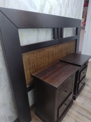 Cabecero 1.50 e 2 comodini in legno