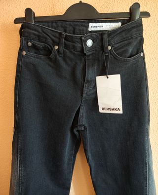 Pantalón Bershka negro/gris