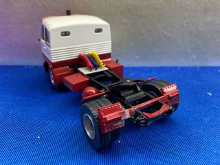 CAMION ESCALA 1:43 PEGASO 2011-50 TRANSPORTES