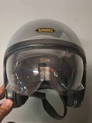 Casco Moto Shoei Gris con Visera