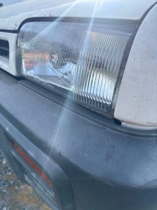 Faro Izquierdo Nissan Terrano Maverick