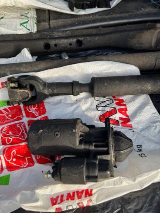 Faro Izquierdo Nissan Terrano Maverick