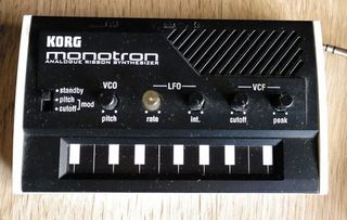 Korg Monotron Sintetizador Analógico