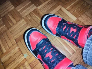 Nike Court Borough Mid 2 Rojo/Negro