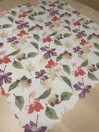 Centro de mesa y mantel mesa pequeña