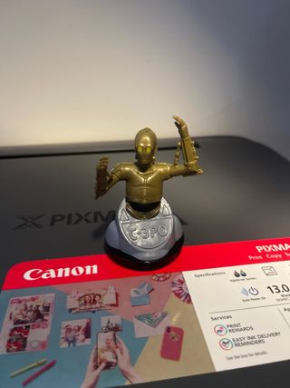Figuras Star Wars R2-D2, Kylo Ren, C-3PO