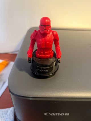 Figuras Star Wars R2-D2, Kylo Ren, C-3PO