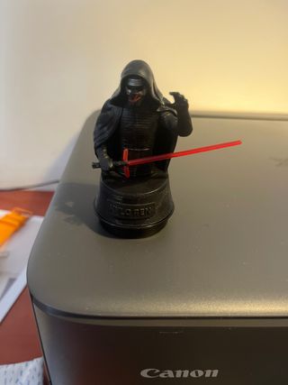 Figuras Star Wars R2-D2, Kylo Ren, C-3PO