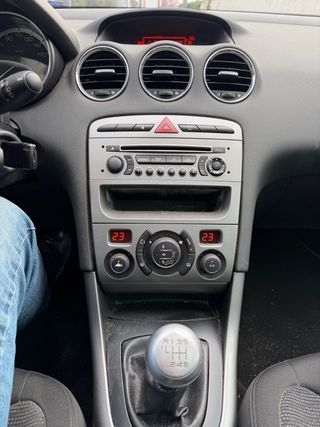 Peugeot 308 2011 1.6 hdi 112cv homologado 7 plazas