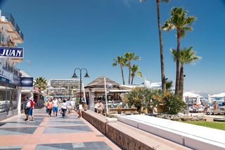 Piso en venta en Montemar en Torremolinos